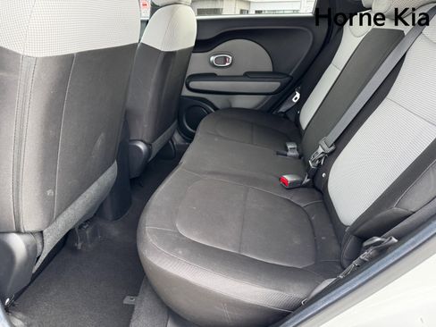 Used 2016 Kia Soul image 13