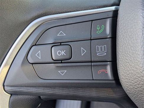 New 2025 Jeep Grand Cherokee Laredo X image 14