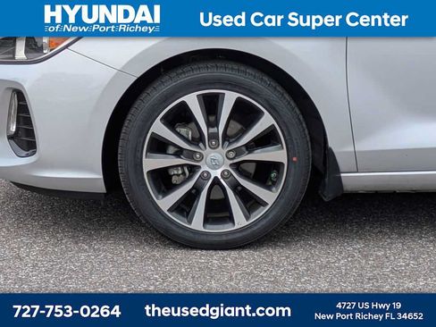 Used 2018 Hyundai Elantra GT w/ Style Package 02 FWD image 10