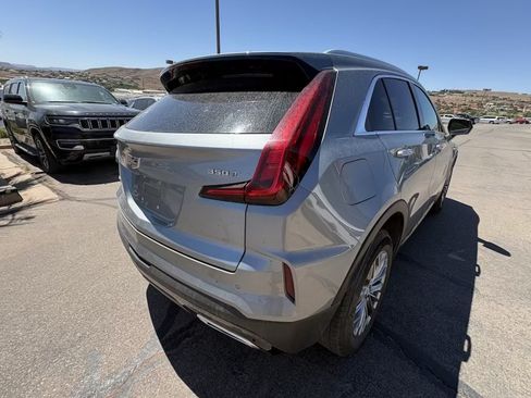 Used 2025 Cadillac XT4 Premium Luxury AWD/4WD image 5