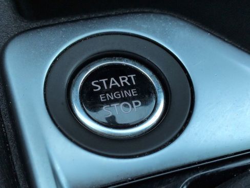 Certified 2023 Nissan Sentra SV FWD image 25