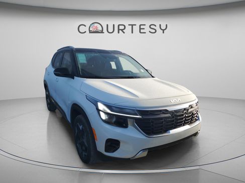 New 2026 Kia Seltos S image 4