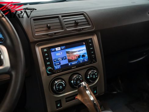 Used 2011 Dodge Challenger SRT8 image 36