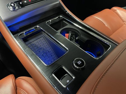 Used 2025 Lincoln Aviator Reserve w/ Equipment Group 201A image 15