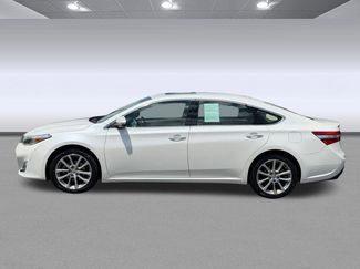 Used 2014 Toyota Avalon XLE Touring FWD video 2