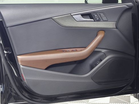 Used 2019 Audi A4 2.0T Premium image 12