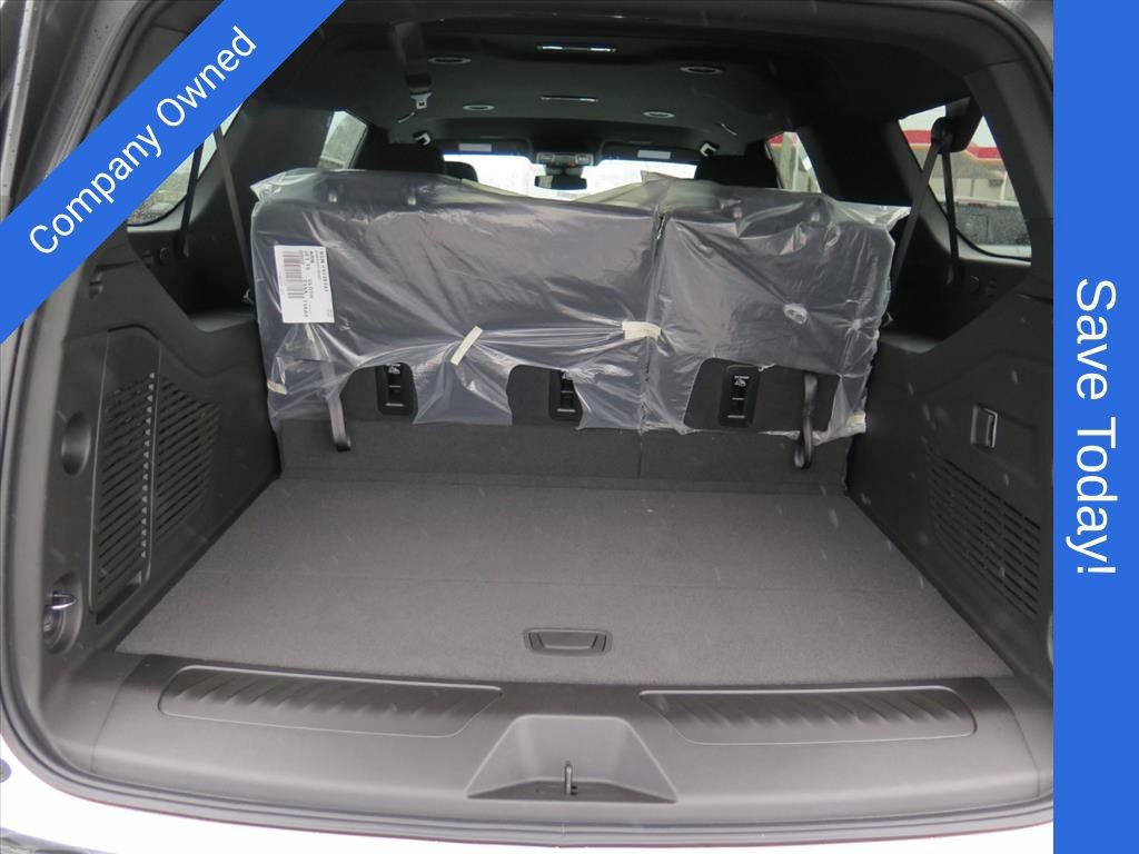 New 2026 Chevrolet Suburban LS RWD image 15