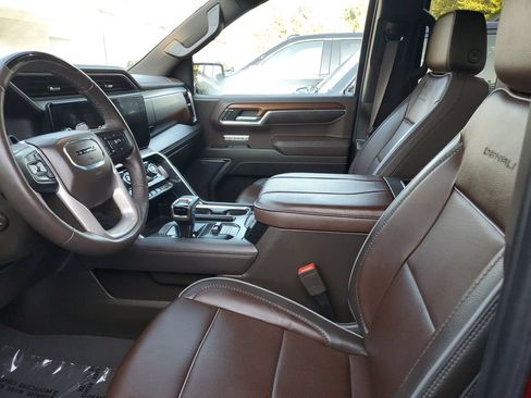 Used 2023 GMC Sierra 1500 Denali AWD/4WD image 19