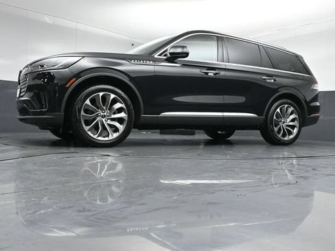 Certified 2025 Lincoln Aviator Reserve w/ Illumination Package AWD/4WD image 43