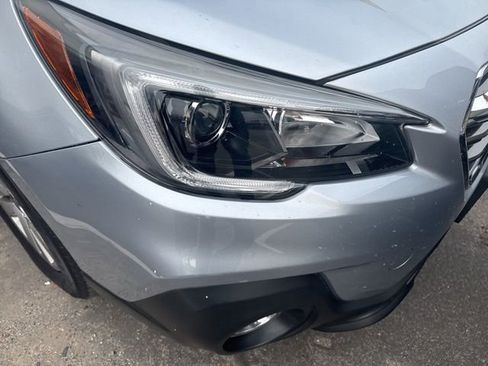 Used 2018 Subaru Outback 2.5i Premium image 2