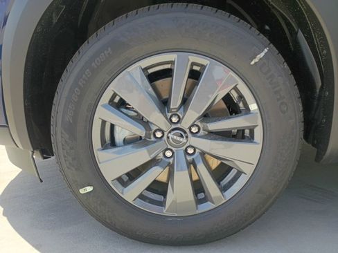 New 2026 Nissan Pathfinder SV image 27