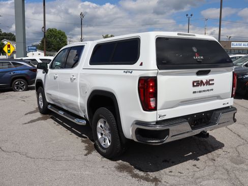 Used 2019 GMC Sierra 1500 SLE w/ SLE Value Package AWD/4WD image 6