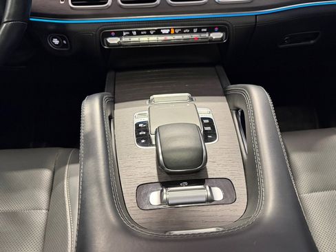 Used 2020 Mercedes-Benz GLS 450 4MATIC image 33