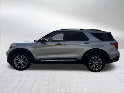 Certified 2024 Ford Explorer XLT w/ Equipment Group 202A