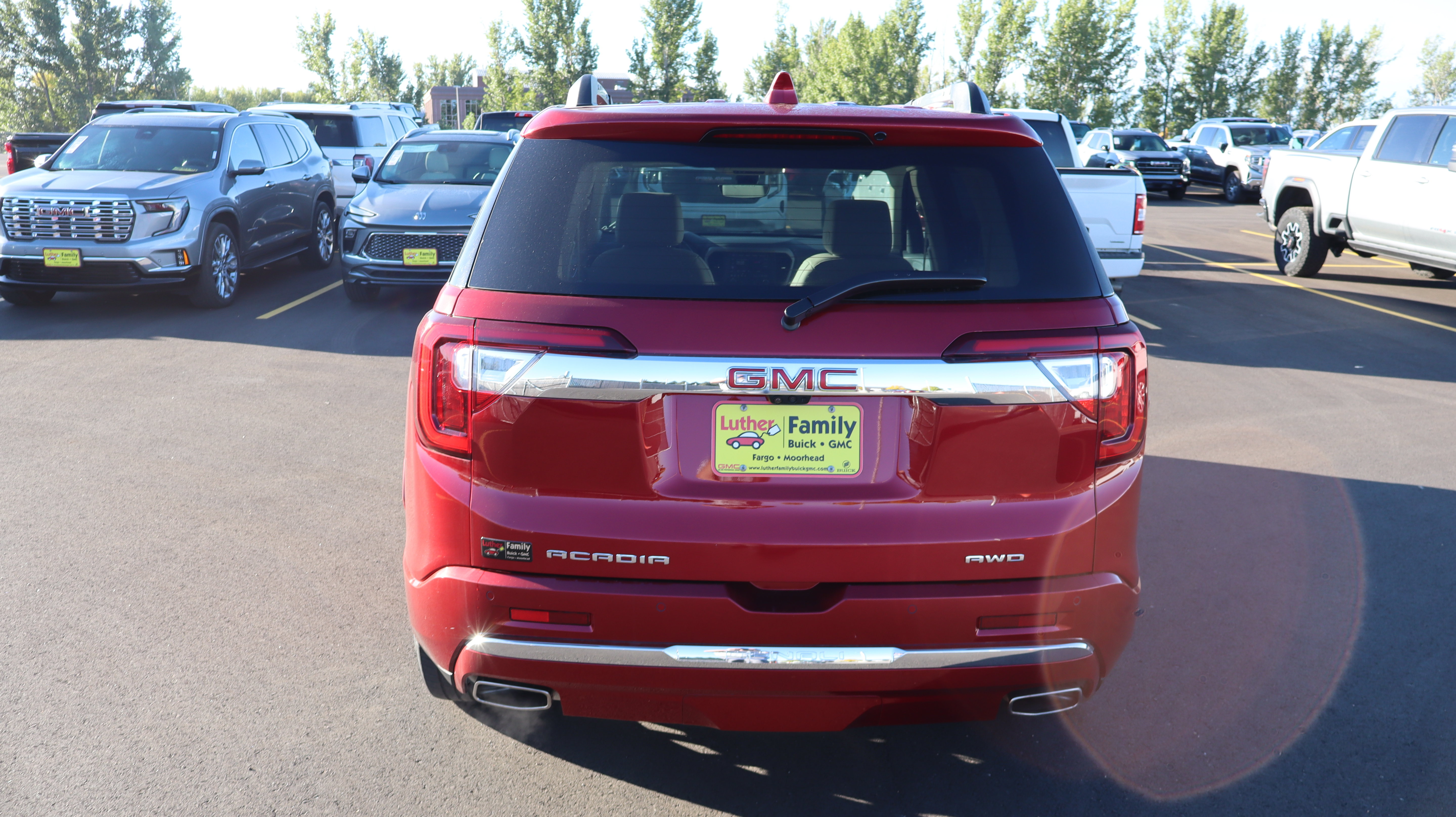 Certified 2023 GMC Acadia Denali w/ Denali Ultimate Package AWD/4WD image 6
