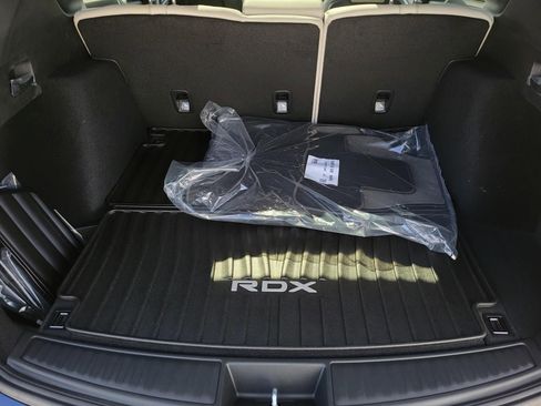 New 2026 Acura RDX SH-AWD image 10