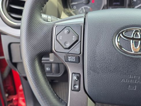 Used 2019 Toyota Tacoma TRD Sport w/ Technology Package AWD/4WD image 21