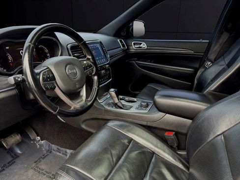 Used 2021 Jeep Grand Cherokee Limited w/ Luxury Group II image 12