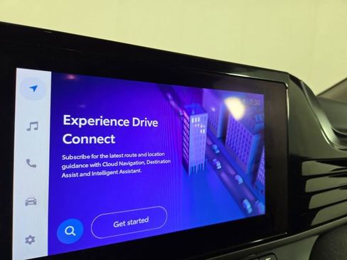 Used 2025 Toyota Camry LE image 17