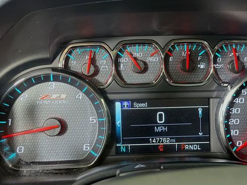 Used 2018 Chevrolet Silverado 1500 LT w/ Texas Edition image 14