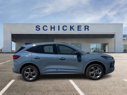 Used 2024 Ford Escape ST-Line w/ Tech Pack #1 AWD/4WD image 2