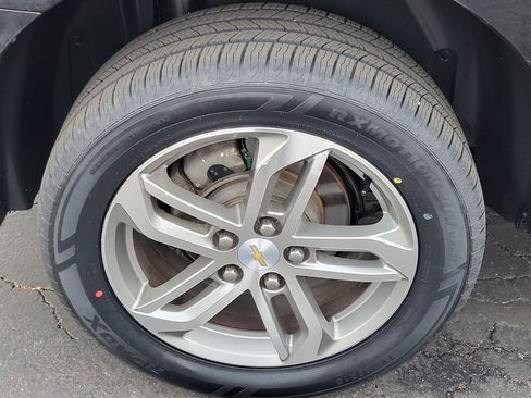 Used 2016 Chevrolet Equinox LTZ w/ Enhanced Convenience Package image 23