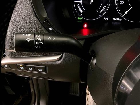 Used 2025 MAZDA CX-90 Plug-In Hybrid w/ Preferred AWD/4WD image 31