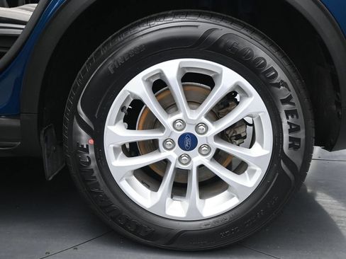 Used 2020 Ford Escape SE FWD image 19