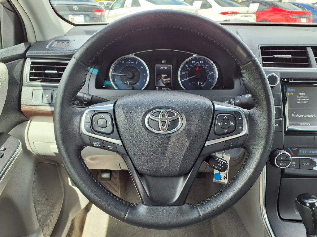 Used 2016 Toyota Camry XLE FWD image 29
