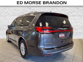 Used 2021 Chrysler Pacifica Touring-L w/ Uconnect Theater Family Group video 3