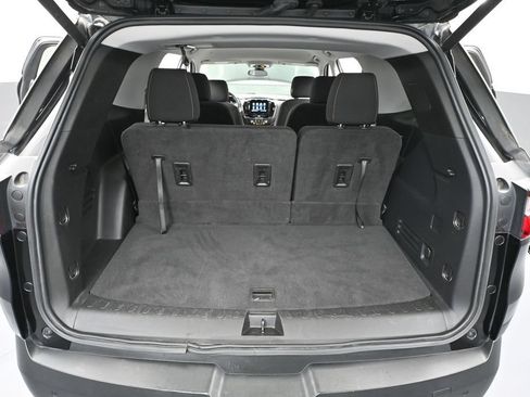 Used 2021 Chevrolet Traverse LT AWD/4WD image 45