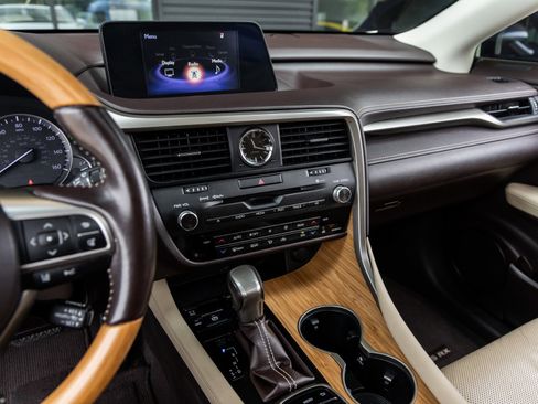 Used 2018 Lexus RX 350L FWD image 27