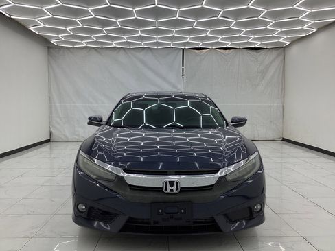 Used 2017 Honda Civic Touring image 5