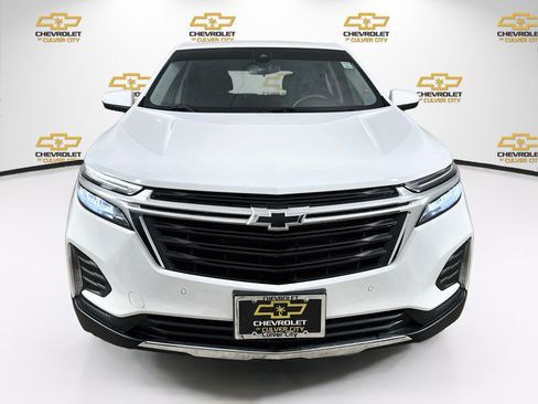 Used 2023 Chevrolet Equinox LT FWD image 2