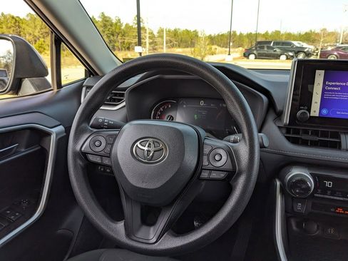 Used 2024 Toyota RAV4 XLE image 23