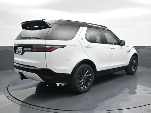 Used 2024 Land Rover Discovery Dynamic SE AWD/4WD image 20