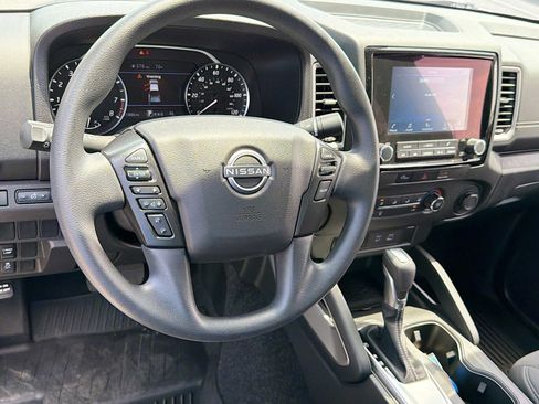Used 2024 Nissan Frontier SV RWD image 21