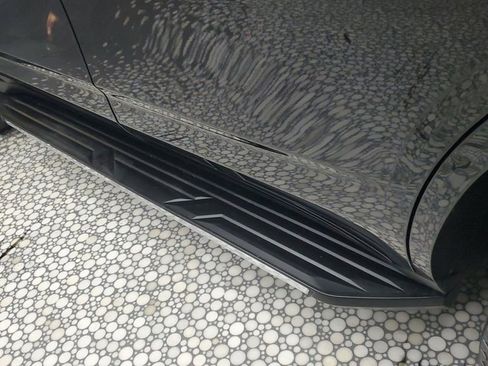 Used 2024 Chevrolet Tahoe LT image 11