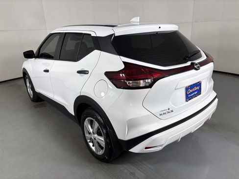 Used 2024 Nissan Kicks S FWD image 6