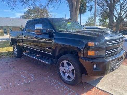 Used 2019 Chevrolet Silverado 2500 LTZ w/ Duramax Plus Package image 2