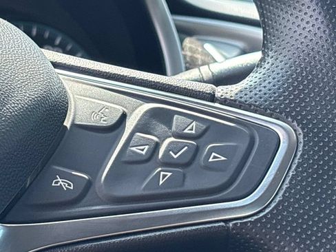 Used 2025 Chevrolet Malibu LT FWD image 11