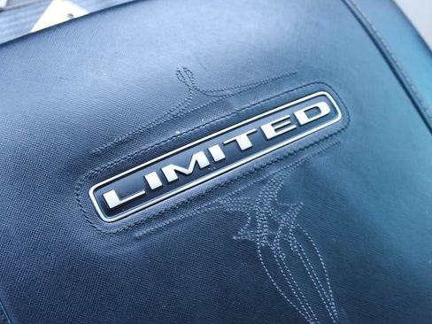 Used 2019 RAM 1500 Limited AWD/4WD image 16