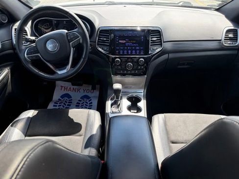 Used 2019 Jeep Grand Cherokee Altitude AWD/4WD image 32