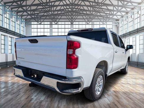 Used 2022 Chevrolet Silverado 1500 LT RWD image 4