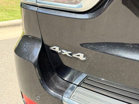 Used 2014 Jeep Grand Cherokee Overland AWD/4WD image 10