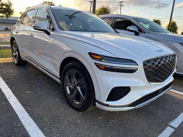 Used 2026 Genesis GV70 2.5T Advanced AWD/4WD image 2