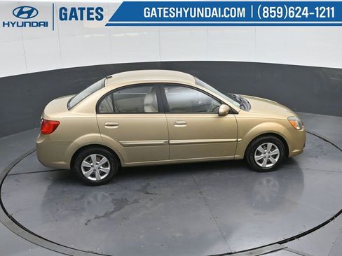 Used 2011 Kia Rio LX image 36