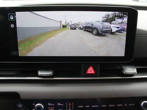 New 2026 Kia Carnival EX FWD image 57