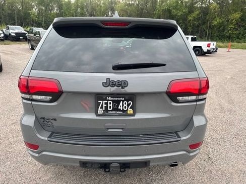 Used 2021 Jeep Grand Cherokee Laredo X AWD/4WD image 8