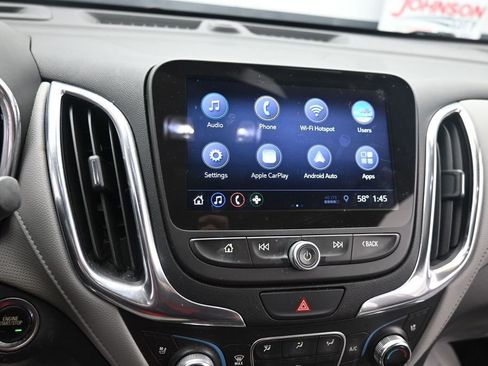 Used 2020 Chevrolet Equinox Premier FWD image 21